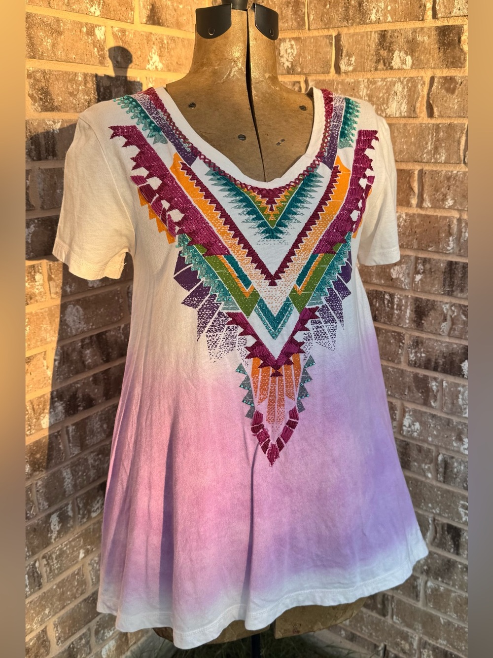 Double D Ranch Embroidered V-Neck Ombre Tee in Purple and Multicolor